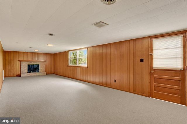 428 LEWISBERRY RD, New Cumberland, PA 17070