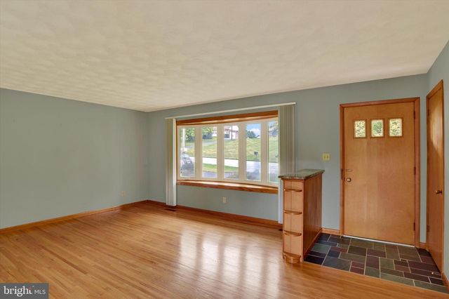 428 LEWISBERRY RD, New Cumberland, PA 17070