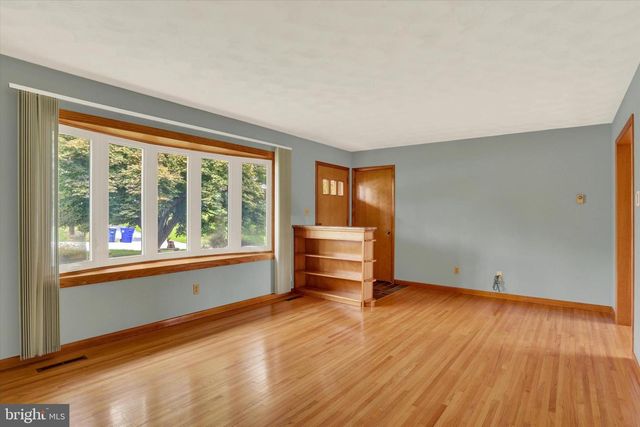 428 LEWISBERRY RD, New Cumberland, PA 17070