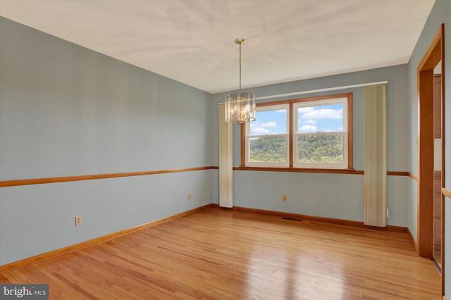 428 LEWISBERRY RD, New Cumberland, PA 17070