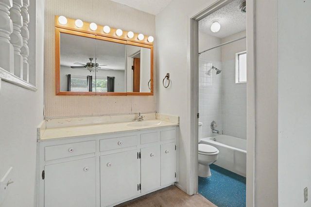 1811 Terry LN, Georgetown, TX 78628