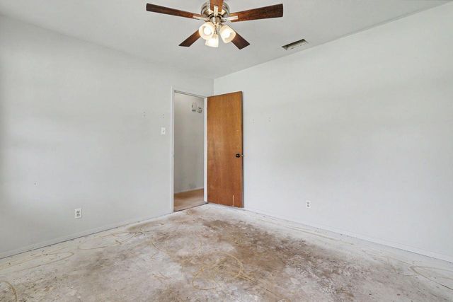 1811 Terry LN, Georgetown, TX 78628