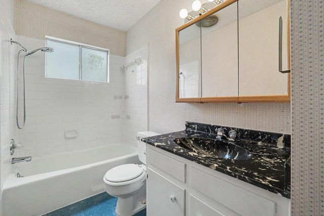 1811 Terry LN, Georgetown, TX 78628