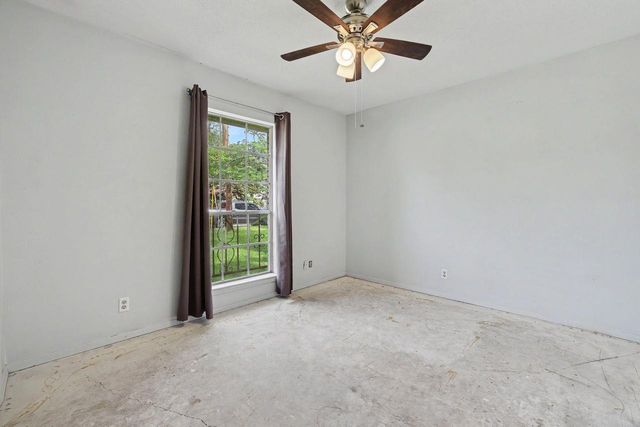 1811 Terry LN, Georgetown, TX 78628