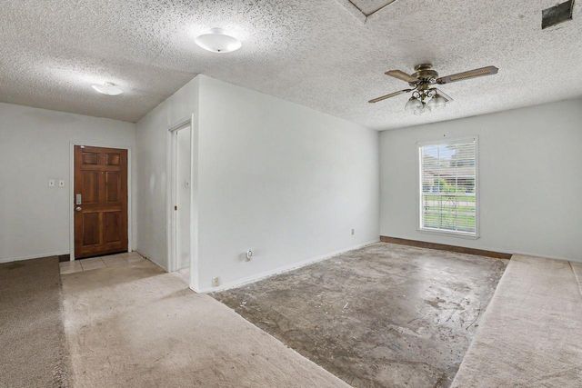 1811 Terry LN, Georgetown, TX 78628