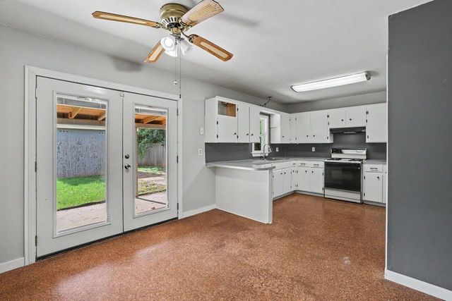 1811 Terry LN, Georgetown, TX 78628