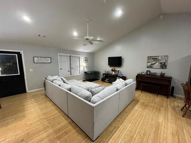 196 Shady Grove Road, Clarksville, AR 72830