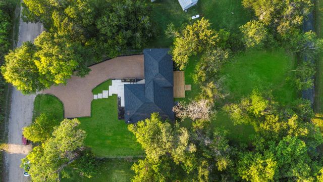 21015 Britt Oaks Drive, Alvin, TX 77511