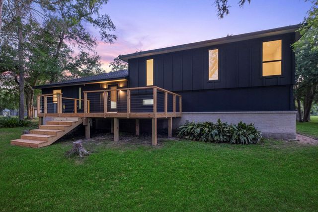 21015 Britt Oaks Drive, Alvin, TX 77511