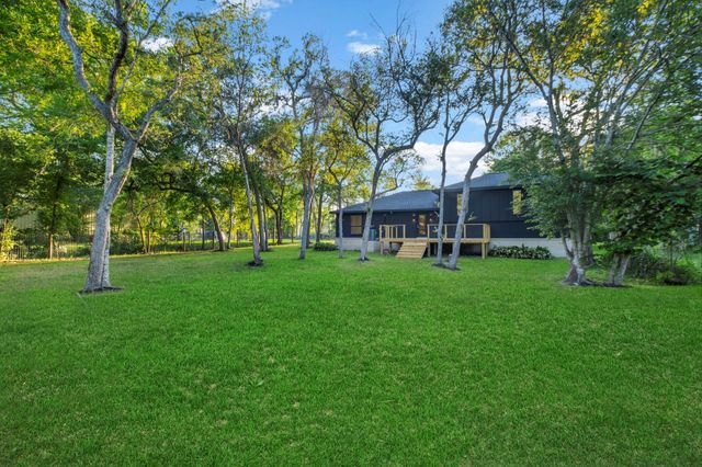 21015 Britt Oaks Drive, Alvin, TX 77511