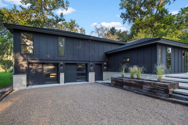 21015 Britt Oaks Drive, Alvin, TX 77511
