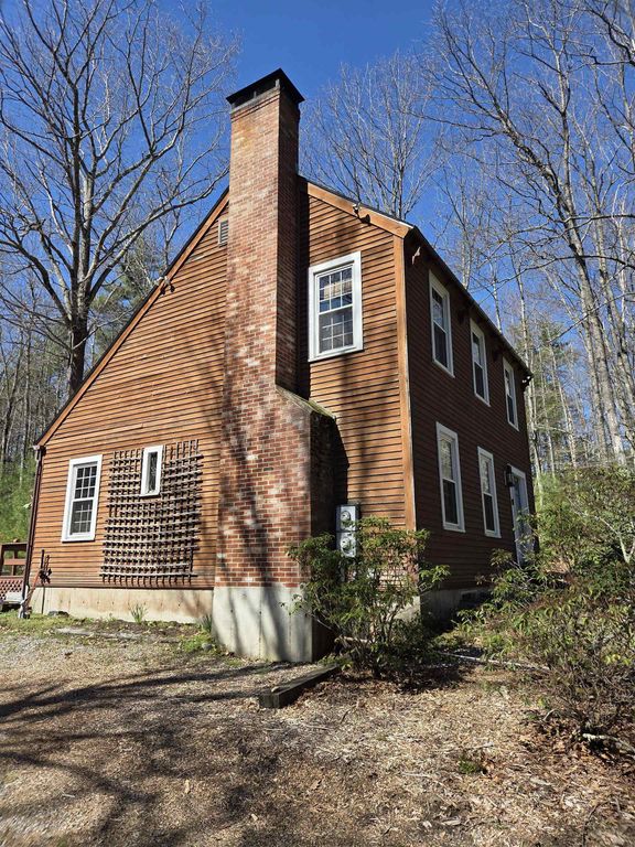 Image 2 of property listing at 43 Casalis Road, Peterborough, NH 03458
