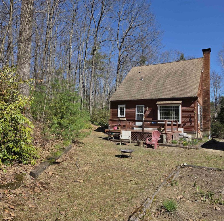 Image 3 of property listing at 43 Casalis Road, Peterborough, NH 03458