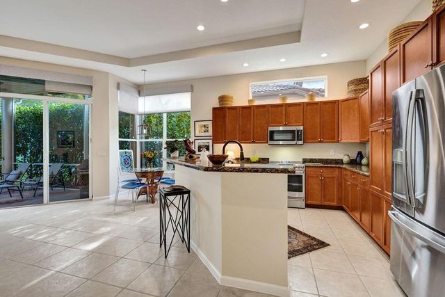 9625 Via Elegante, Wellington, FL 33411