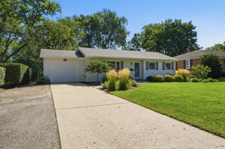 191 Peterson Parkway, Crystal Lake, IL 60014
