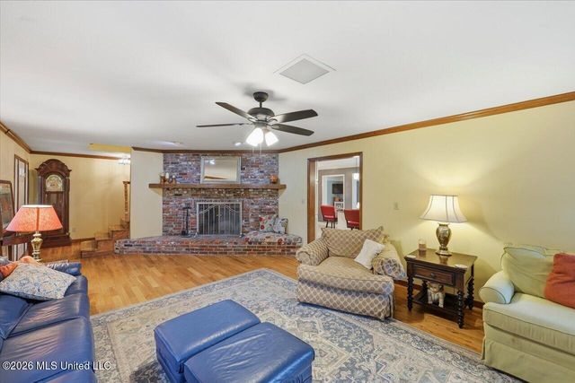 327 Clarkdell Road, Canton, MS 39046
