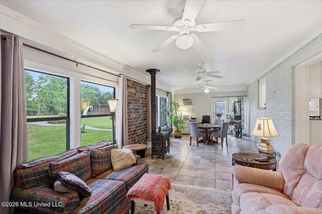 327 Clarkdell Road, Canton, MS 39046