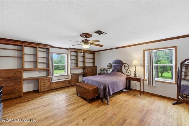 327 Clarkdell Road, Canton, MS 39046