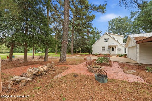327 Clarkdell Road, Canton, MS 39046