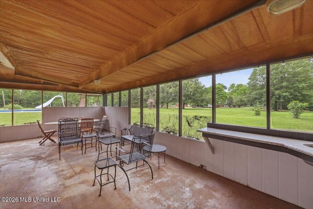 327 Clarkdell Road, Canton, MS 39046