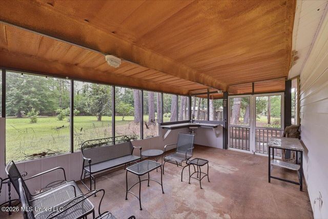 327 Clarkdell Road, Canton, MS 39046