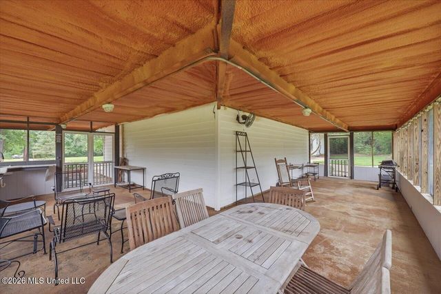 327 Clarkdell Road, Canton, MS 39046