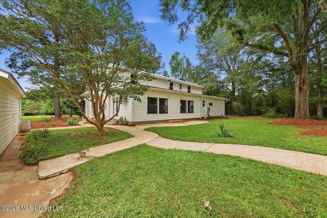 327 Clarkdell Road, Canton, MS 39046