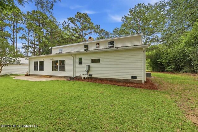 327 Clarkdell Road, Canton, MS 39046