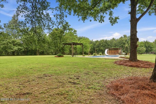 327 Clarkdell Road, Canton, MS 39046