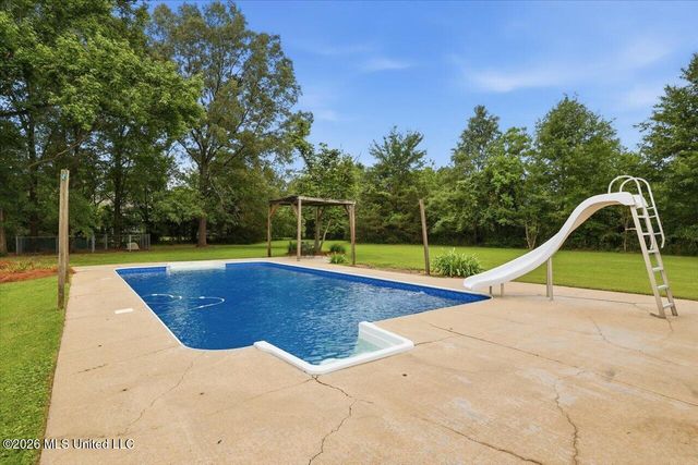327 Clarkdell Road, Canton, MS 39046