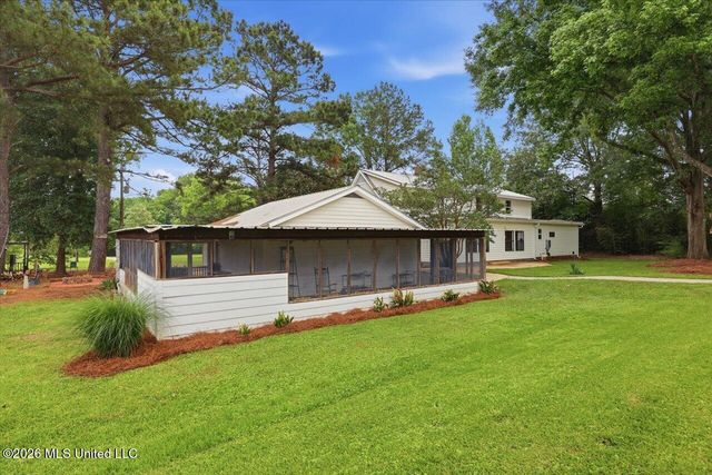 327 Clarkdell Road, Canton, MS 39046