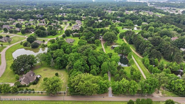 327 Clarkdell Road, Canton, MS 39046