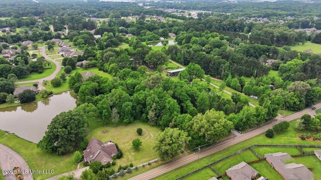 327 Clarkdell Road, Canton, MS 39046