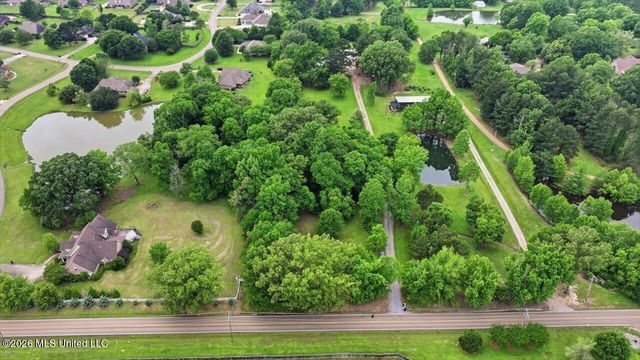 327 Clarkdell Road, Canton, MS 39046