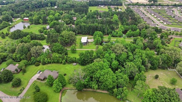 327 Clarkdell Road, Canton, MS 39046