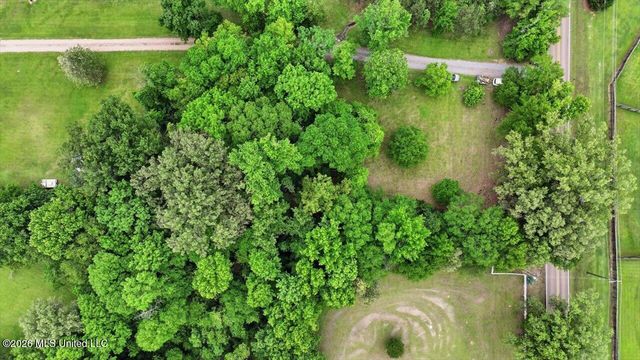 327 Clarkdell Road, Canton, MS 39046