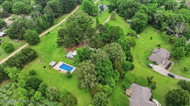 327 Clarkdell Road, Canton, MS 39046