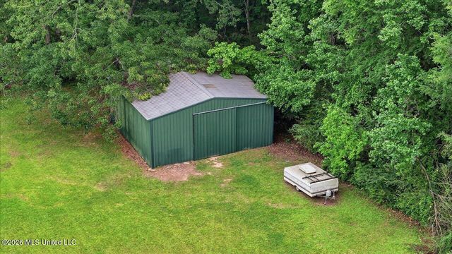 327 Clarkdell Road, Canton, MS 39046