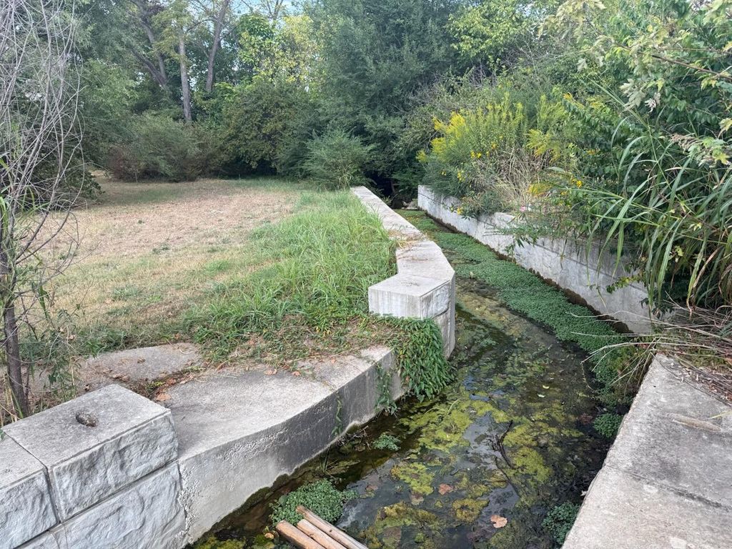 1218 W Main Street, West Plains, MO 65775