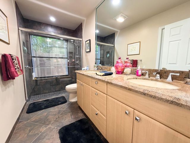 7640 NW 87th Avenue, Tamarac, FL 33321