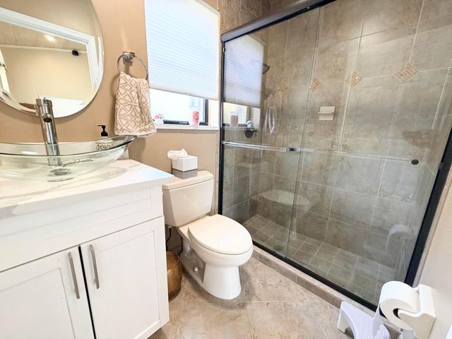 7640 NW 87th Avenue, Tamarac, FL 33321