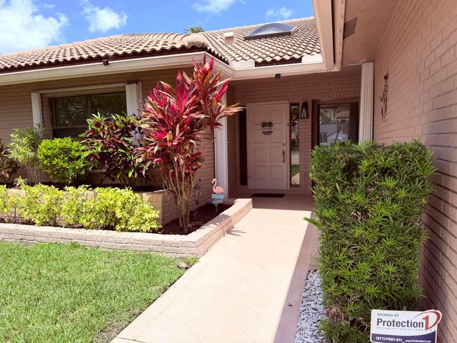 7640 NW 87th Avenue, Tamarac, FL 33321