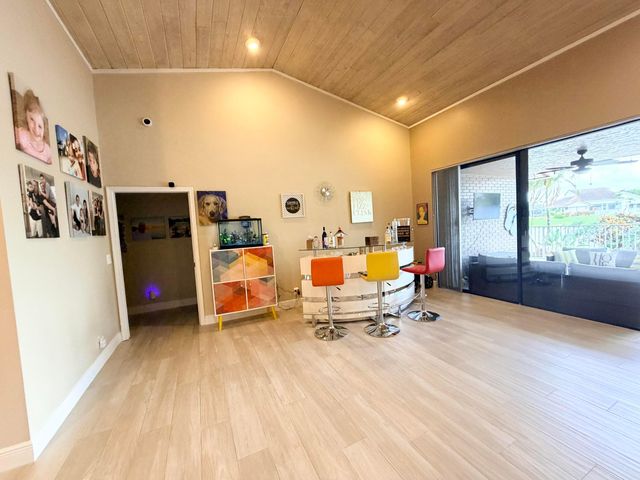 7640 NW 87th Avenue, Tamarac, FL 33321