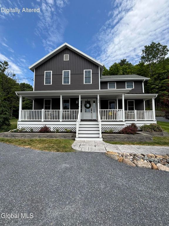 204 Luther Road, East Greenbush, NY 12061
