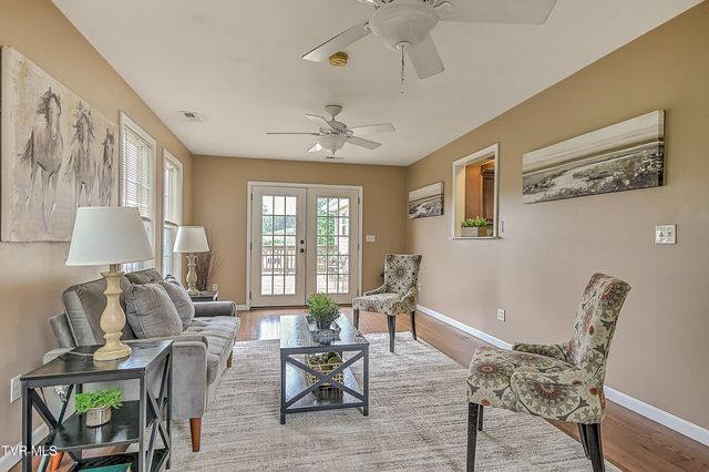 210 Falcon View Drive, Church Hill, TN 37642