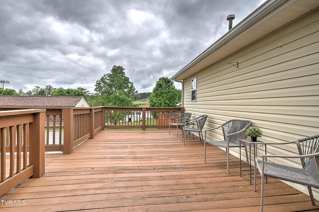210 Falcon View Drive, Church Hill, TN 37642