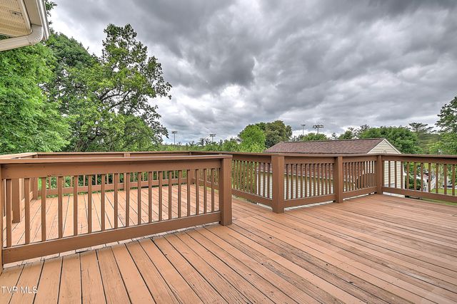 210 Falcon View Drive, Church Hill, TN 37642