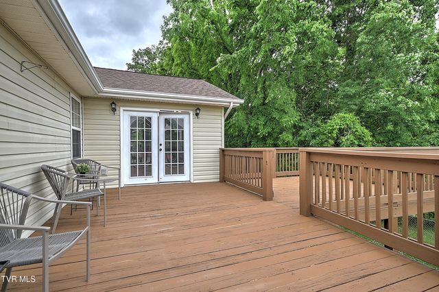 210 Falcon View Drive, Church Hill, TN 37642