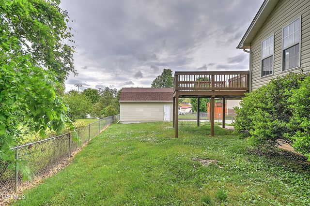 210 Falcon View Drive, Church Hill, TN 37642