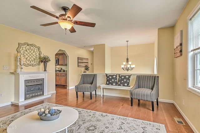 210 Falcon View Drive, Church Hill, TN 37642